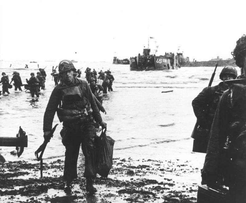 Assault troops Omaha Beach