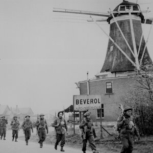 Canadian Troops in Holland WW2