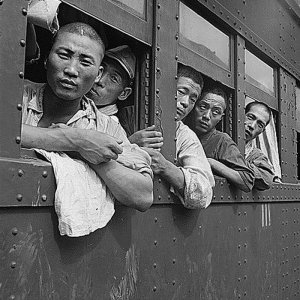 Japanese troops returning home