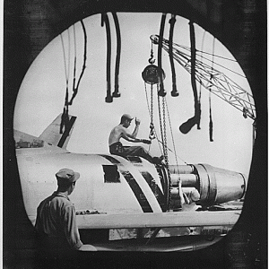 1951 September, An Aircraft Maintenance Crew