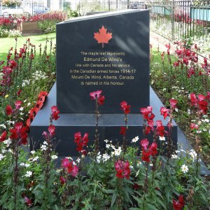 Memorial Stone. De Wind connection to Canada.JPG