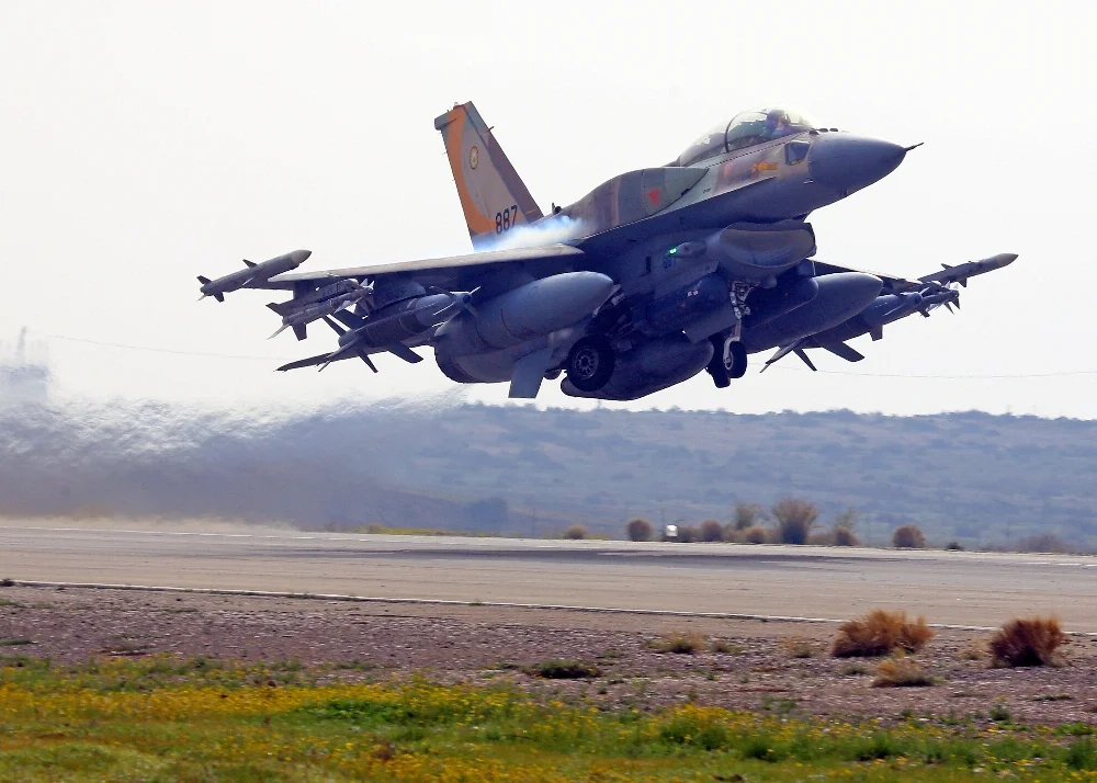 04%20IsraeliWeapons.jpg