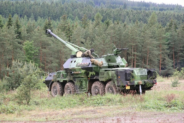 12-samohybna-kanonova-houfnice-152mm-shkh-vz--77.jpg