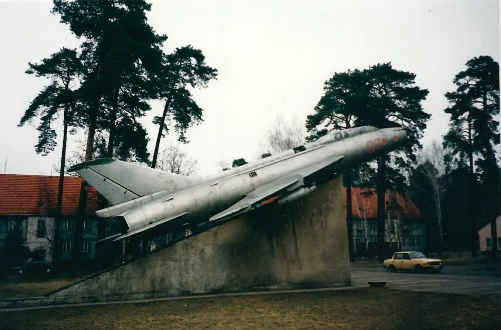19940312_DEU_Gross Dolln_Su-7UM.jpg