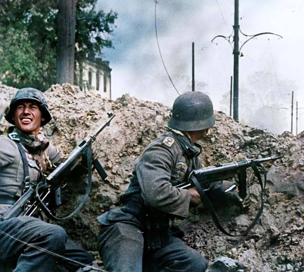 24._PzD_Stalingrad_15_09_1942-topaz-enhance-2.6x-faceai.webp