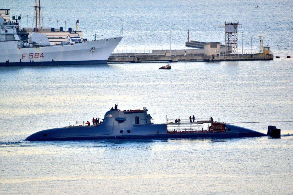 2cqq2ig326871.jpg