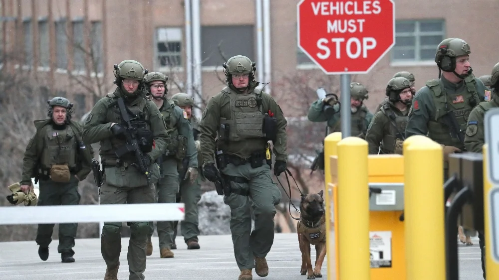 60-b1f0-4e566ea5700f-mjs_shooter_nws_sears_8-2-jpg.webp
