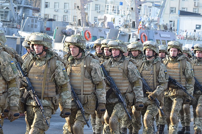 800px-Ukrainian_marines_on_Centaur_boat,_2019,_09.jpg