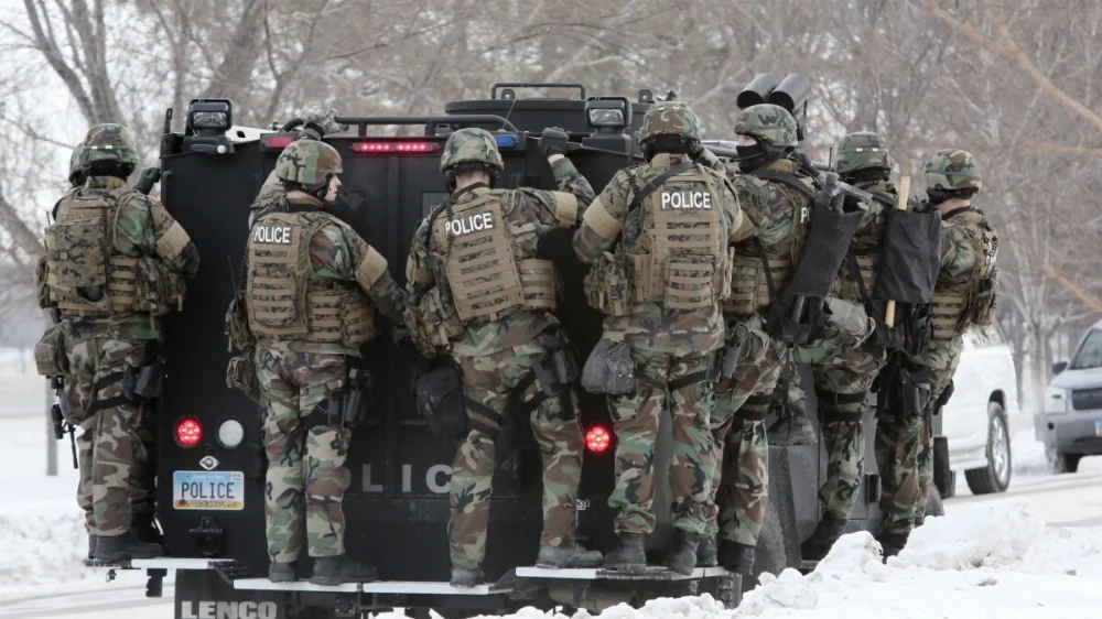 824a4c56af2a75c9%2F2421911-swat-team-binary-563867.webp