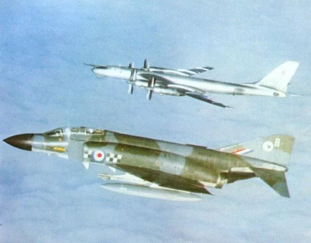 _tu-95_and_raf_phantom_in_1972.webp