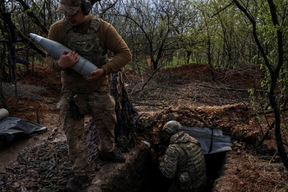 _ukraine-crisis-bakhmut-fighting-16829047133x2-jpg.jpg