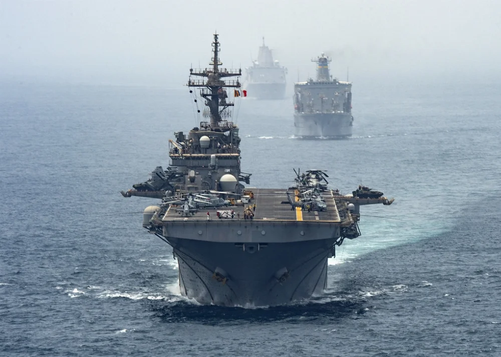 Amphibious-assault-ship-USS-Boxer-LHD-4.webp