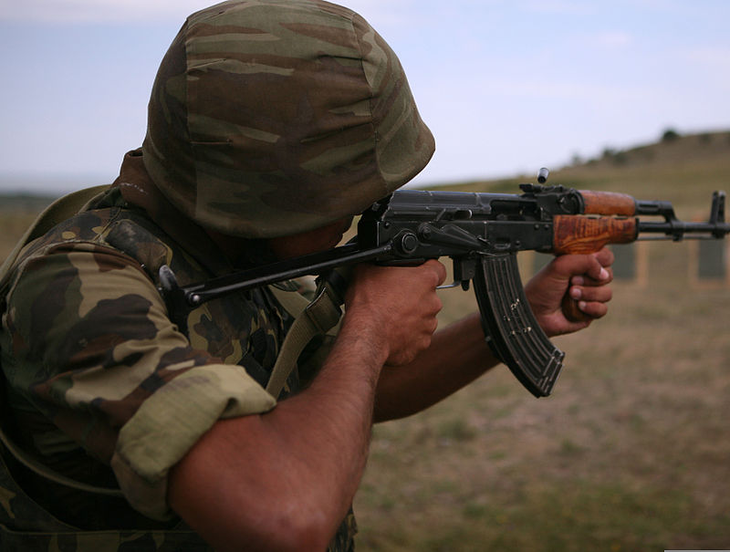An_Azerbaijani_Land_Forces_(ALF)_soldier_with_the_Operational_Capabilities_and_Concepts_Battal...jpg