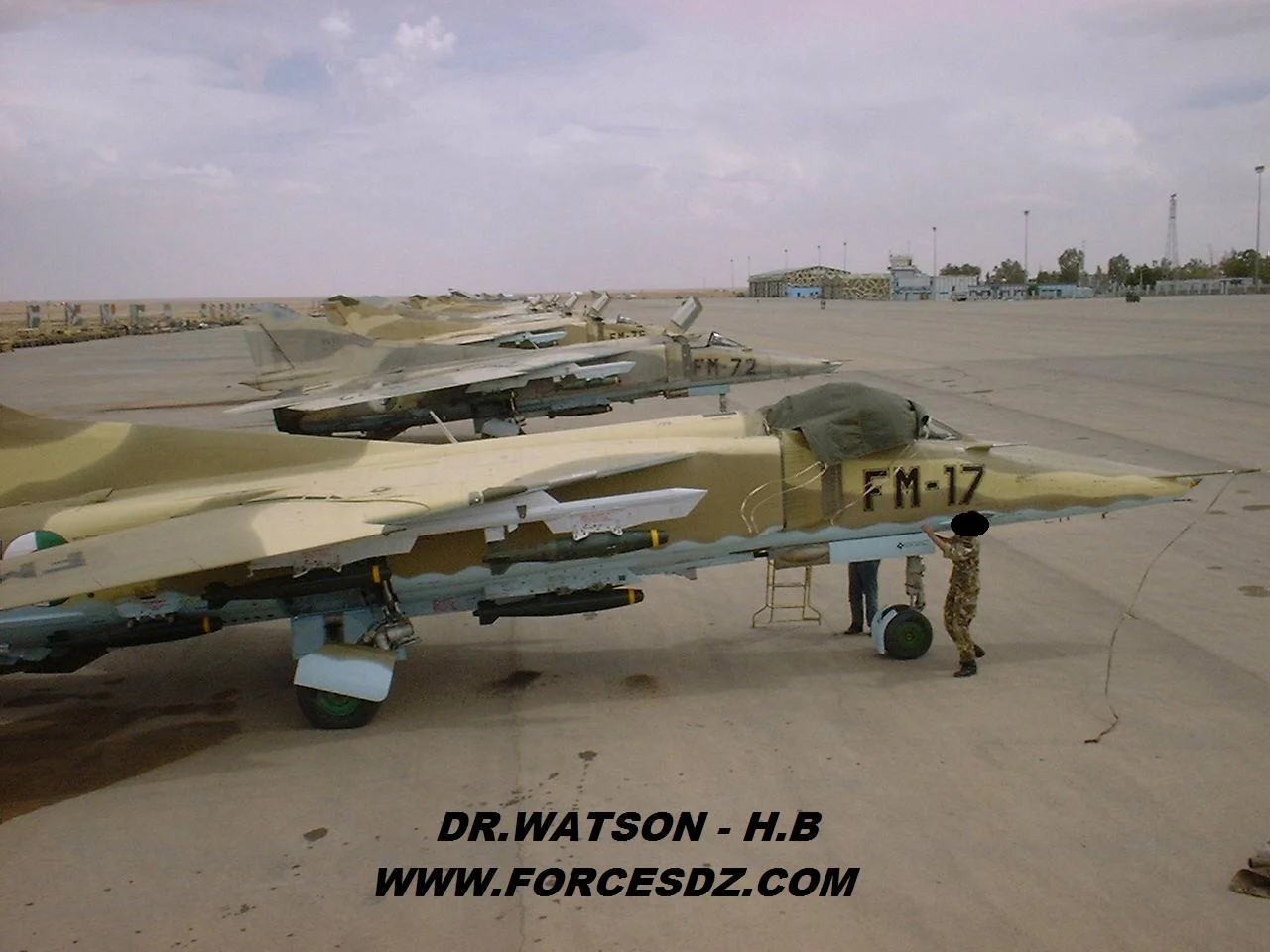 ARGELIA MIG-23BN 2 BOMBAS MK-82.webp