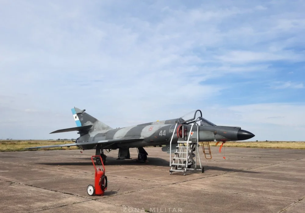 Argentine Navy Super Etendard Modernisé (44) at Comandante Espora (March 2024).webp