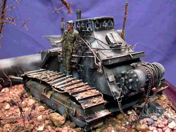 armoured cat9.jpg