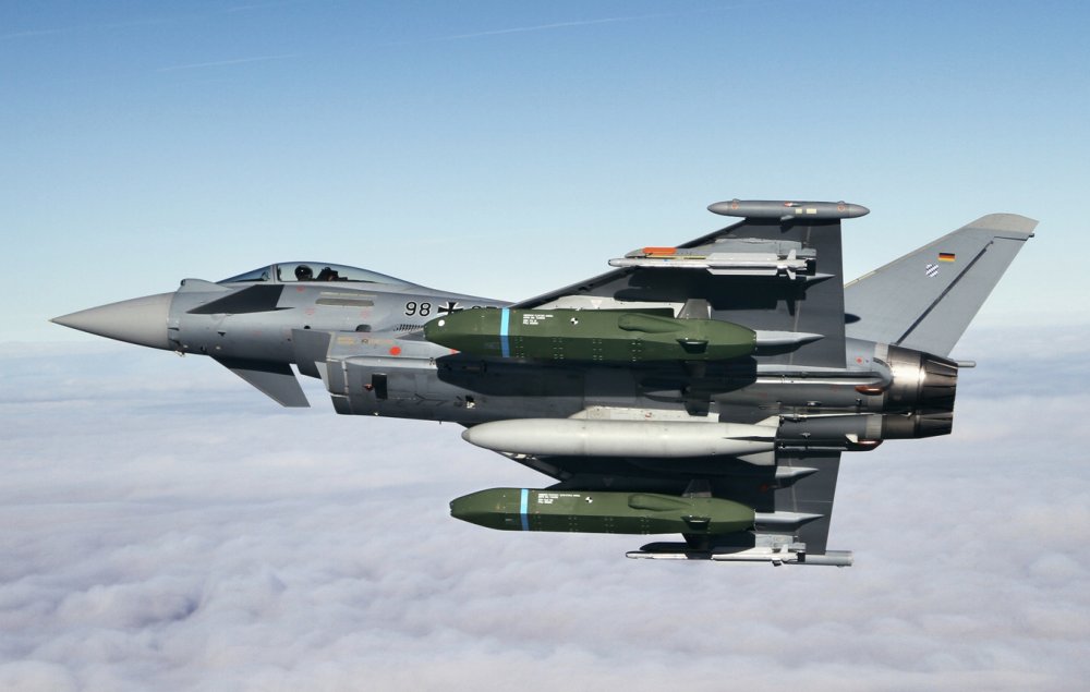 Auch-mit-dem-Eurofighter-sind-bereits-erfolgreiche-Trageversuche-mit.jpg