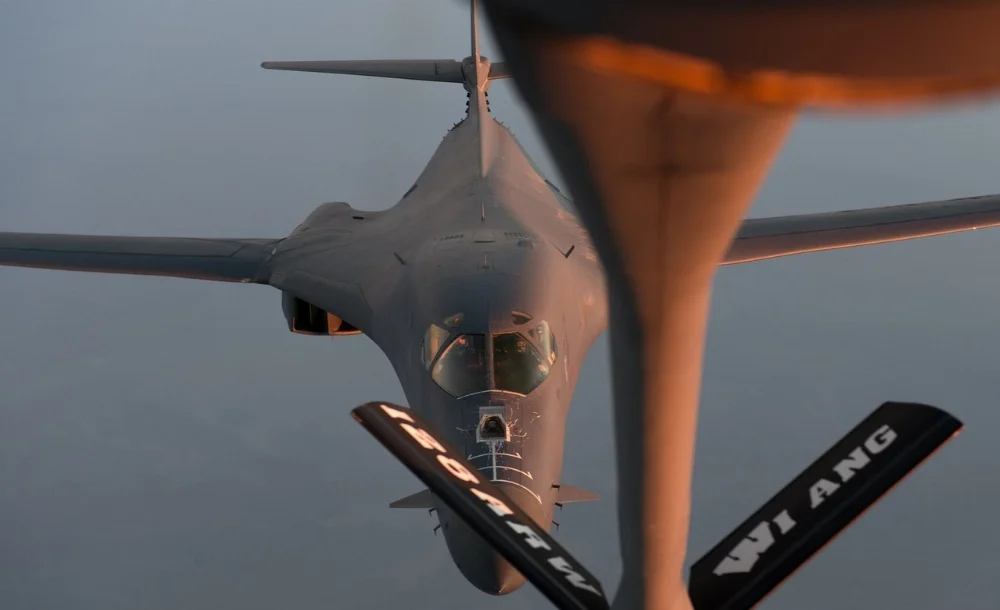 B-1-B-Lancer-bomber2.webp