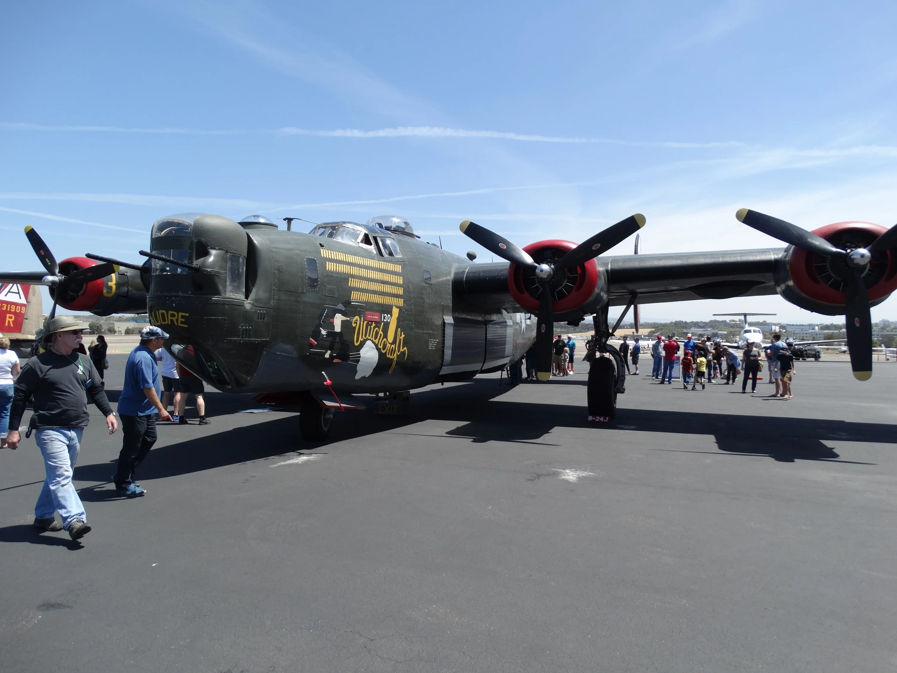 B24J.webp