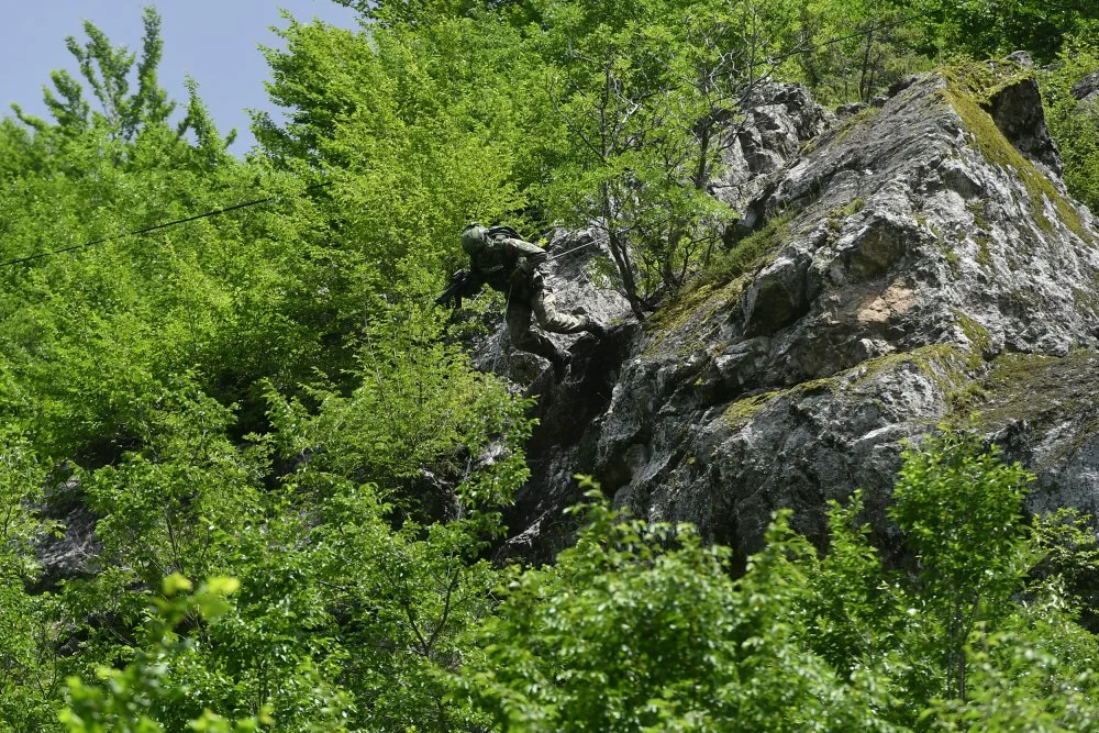 ban_3421_1625240419.jpg