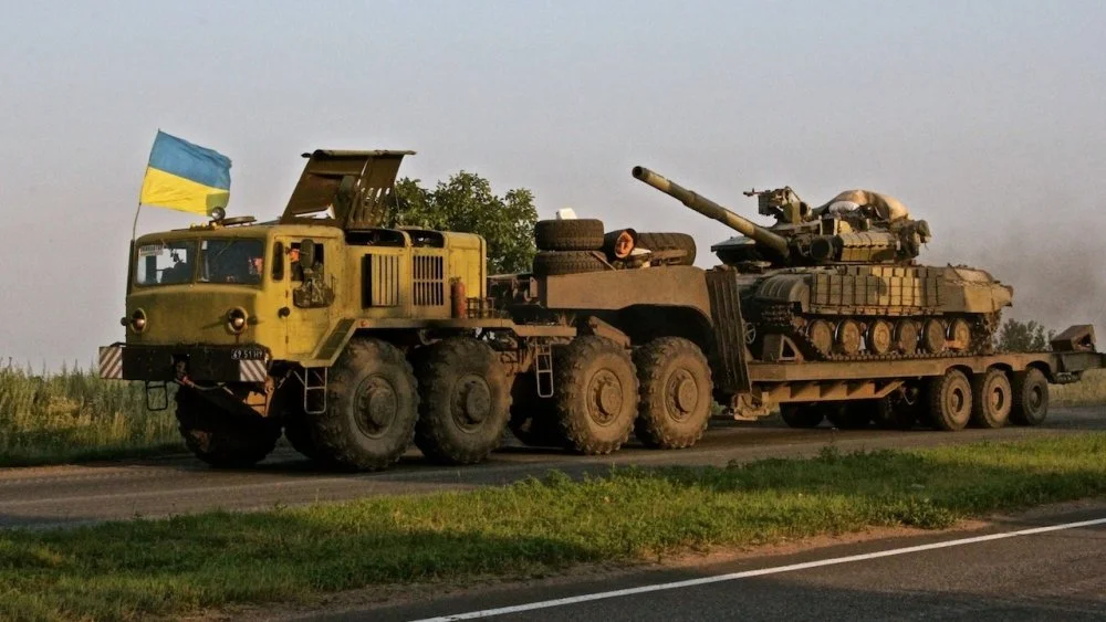 battles-rage-in-eastern-ukraine-as-government-in-kiev-collapses-1406239319.webp