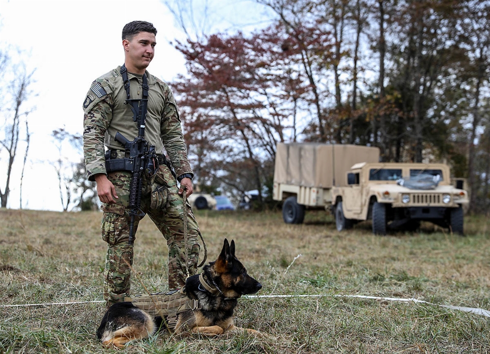 breaking-Field-Training-Exercise-at-Fort-Campbell-.jpg