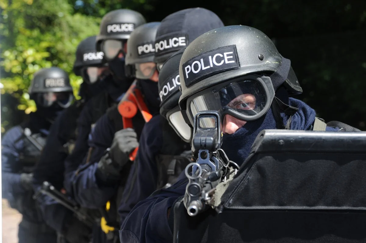brit police firearms.webp