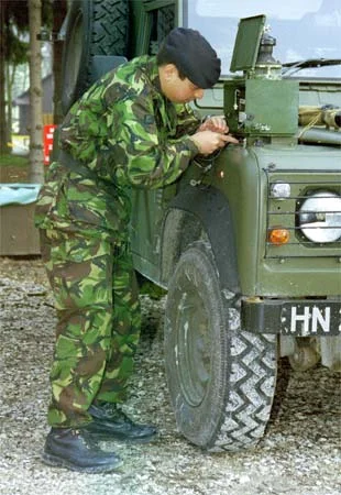 BRITISH SOLDIER in bosnia(2).webp