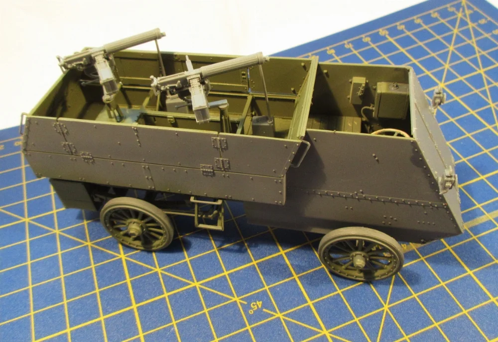 Canadian-Armored-MG-Carrier-4-014.webp