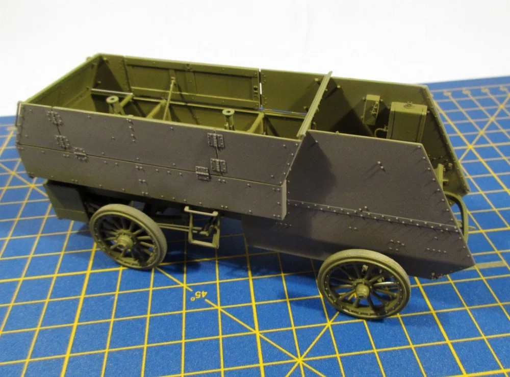 Canadian-Armoured-MG-Carrier-3-008.webp