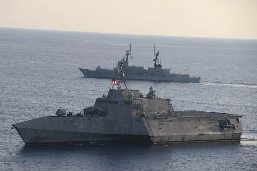 ce-class-littoral-combat-ship-uss-v0-0fq6dot3hqgd1.webp