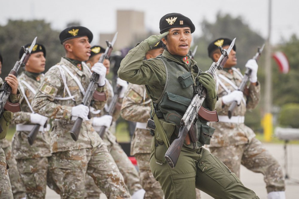 Desfile-militar-Peru-06.jpg