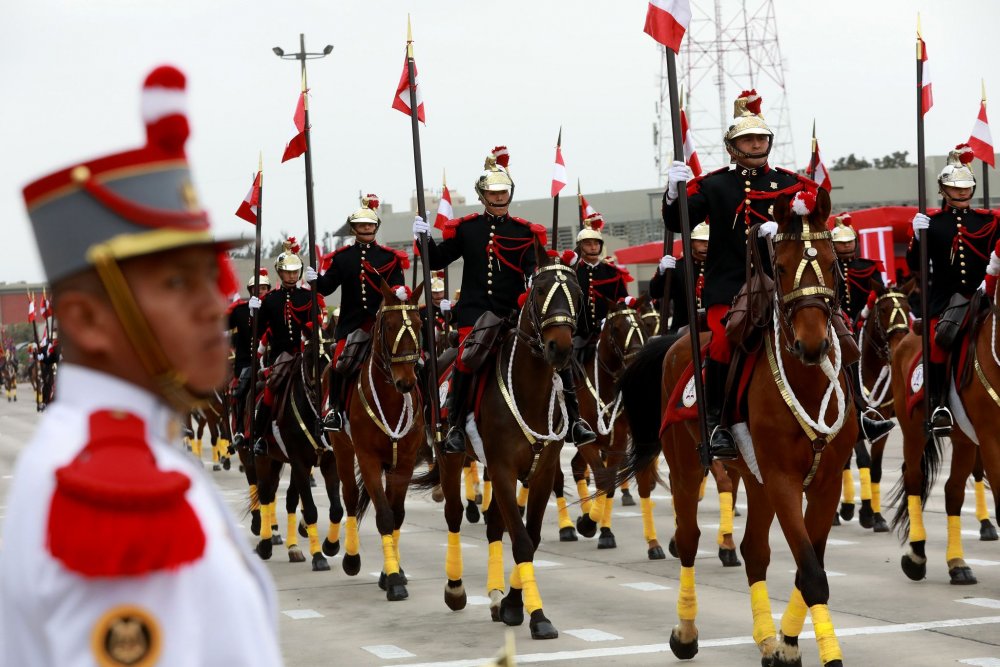 Desfile-militar-Peru-09.jpg