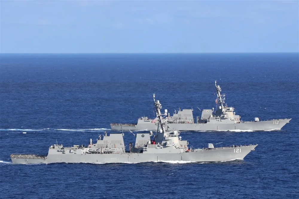 dg-121-and-uss-michael-murphy-ddg-v0-5vat71p89j6d1.webp