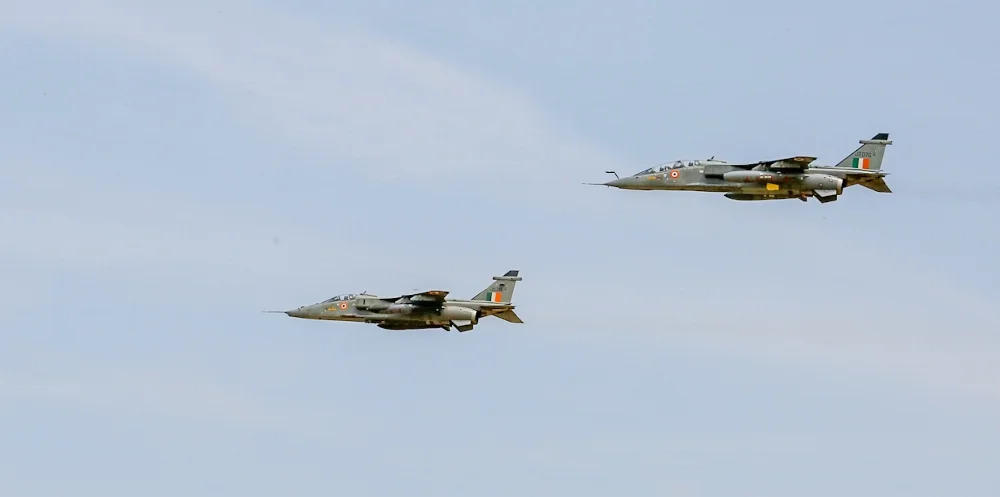E-1cJb-VIAYNu9m?format=jpg&name=large.jpg
