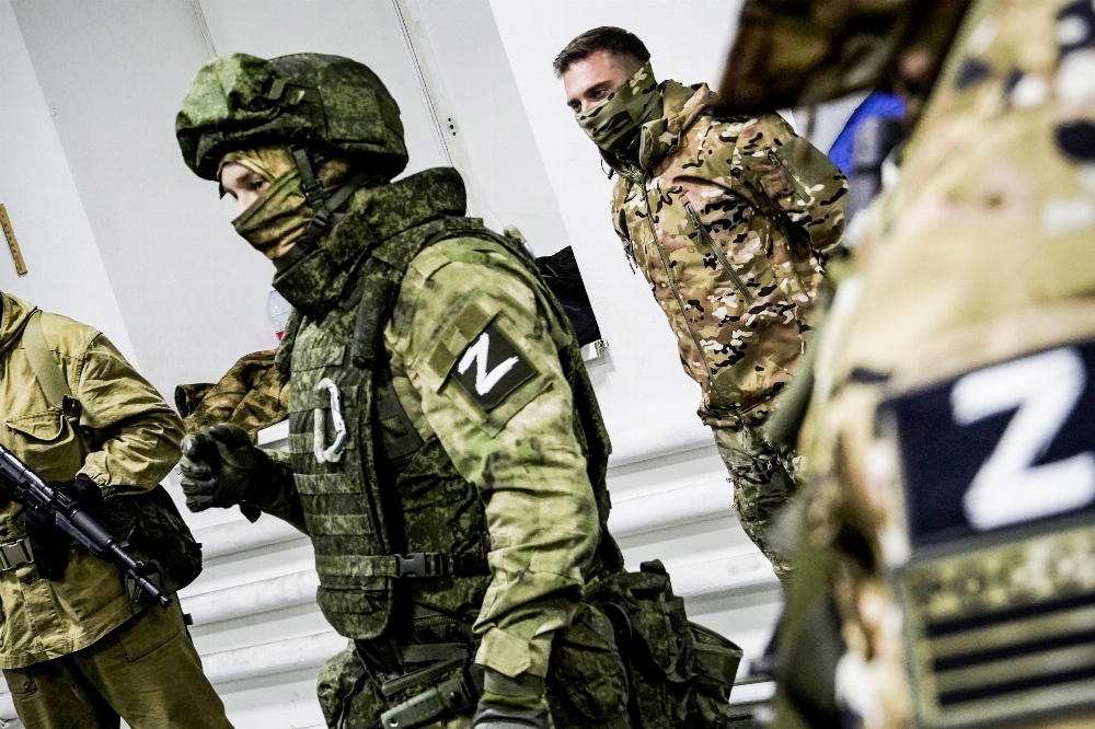 eo-russian-military-shooting-own-retreating-troops.jpg
