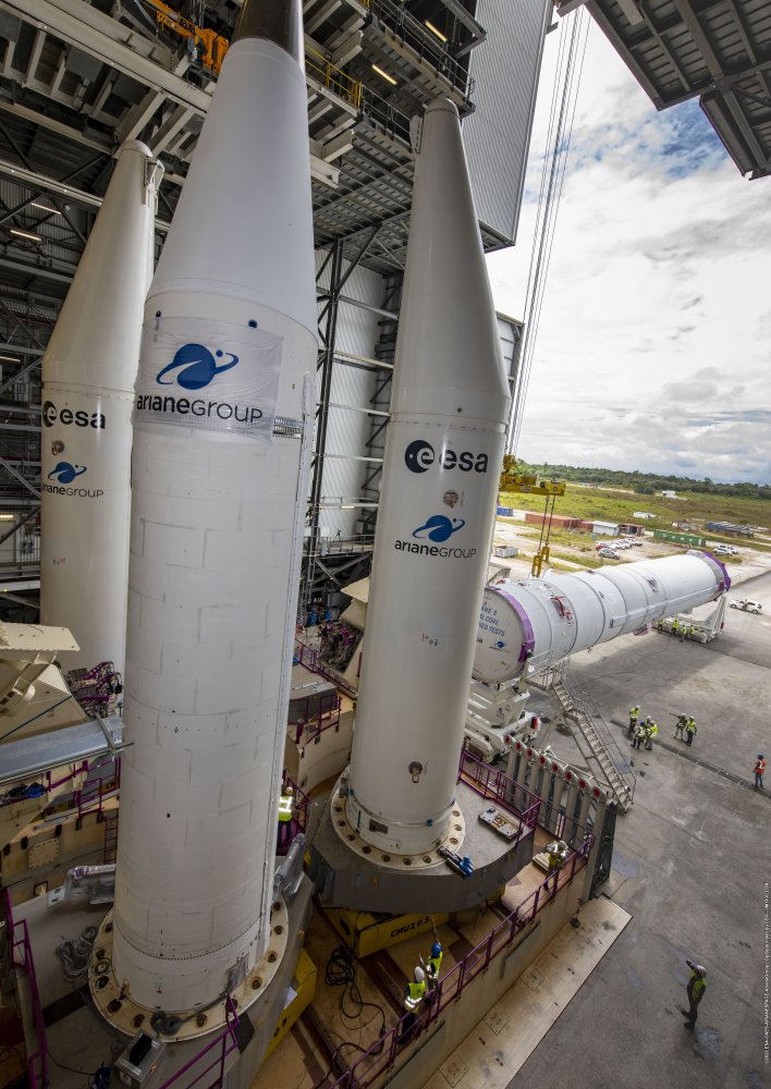 ESA-CNES-ArianeGroup-Arianespace-CSG-Service-Optique_07r.jpg