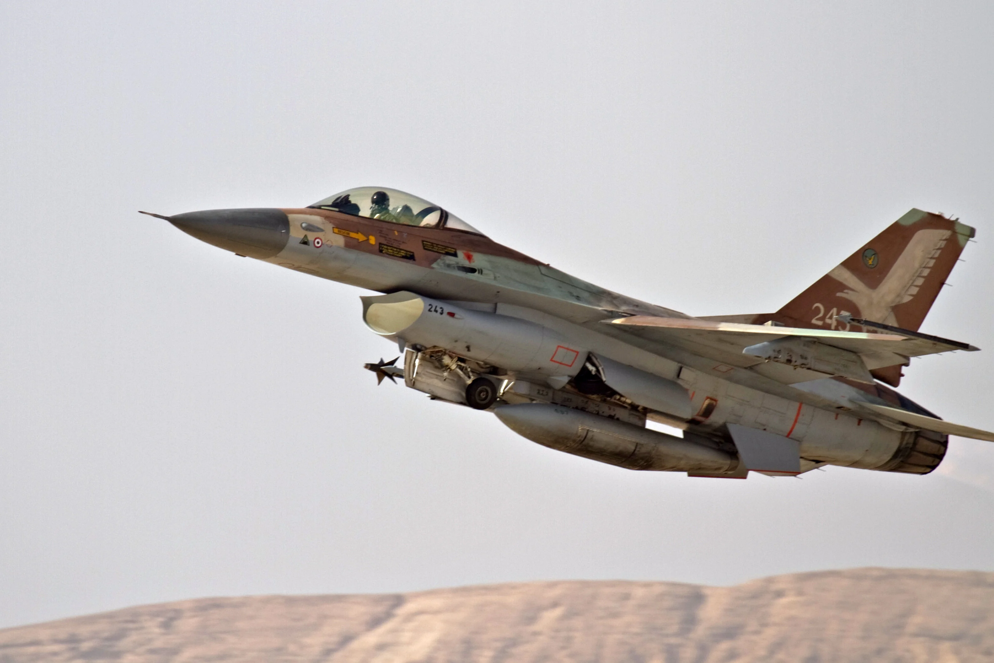 F-16-Golden-Eagle-Squadron.webp