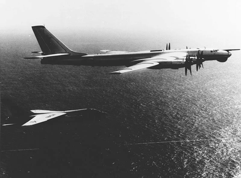 F-8+Tu-95-1967.webp
