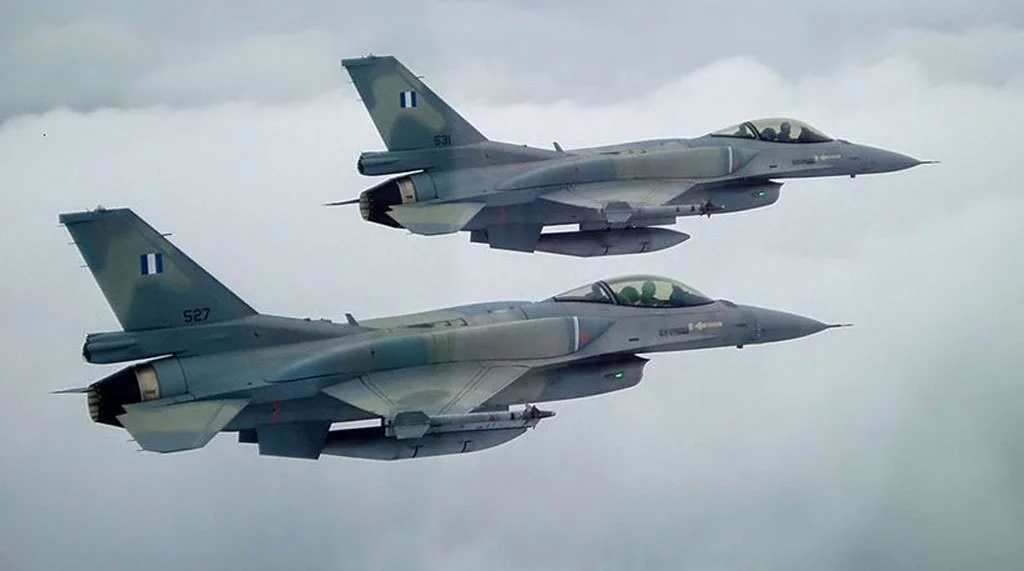 F16.webp
