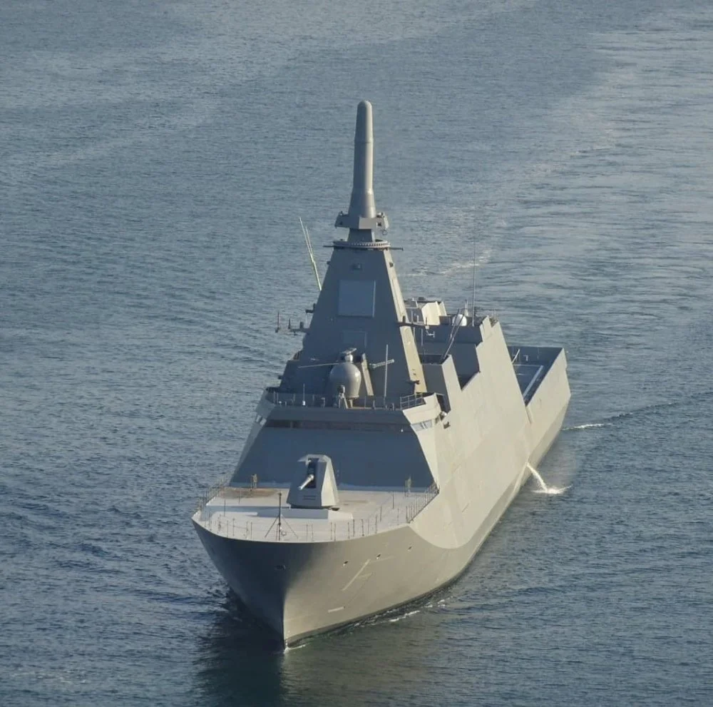 frigate Mogami of the new generation of project 30FFM2.webp