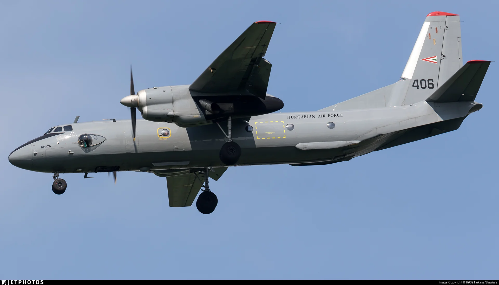 hq Antonov An 26.jpg