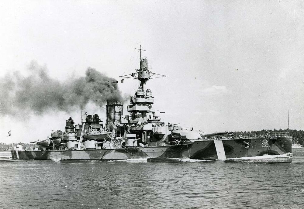 HSwMS Gustaf VA1.jpg