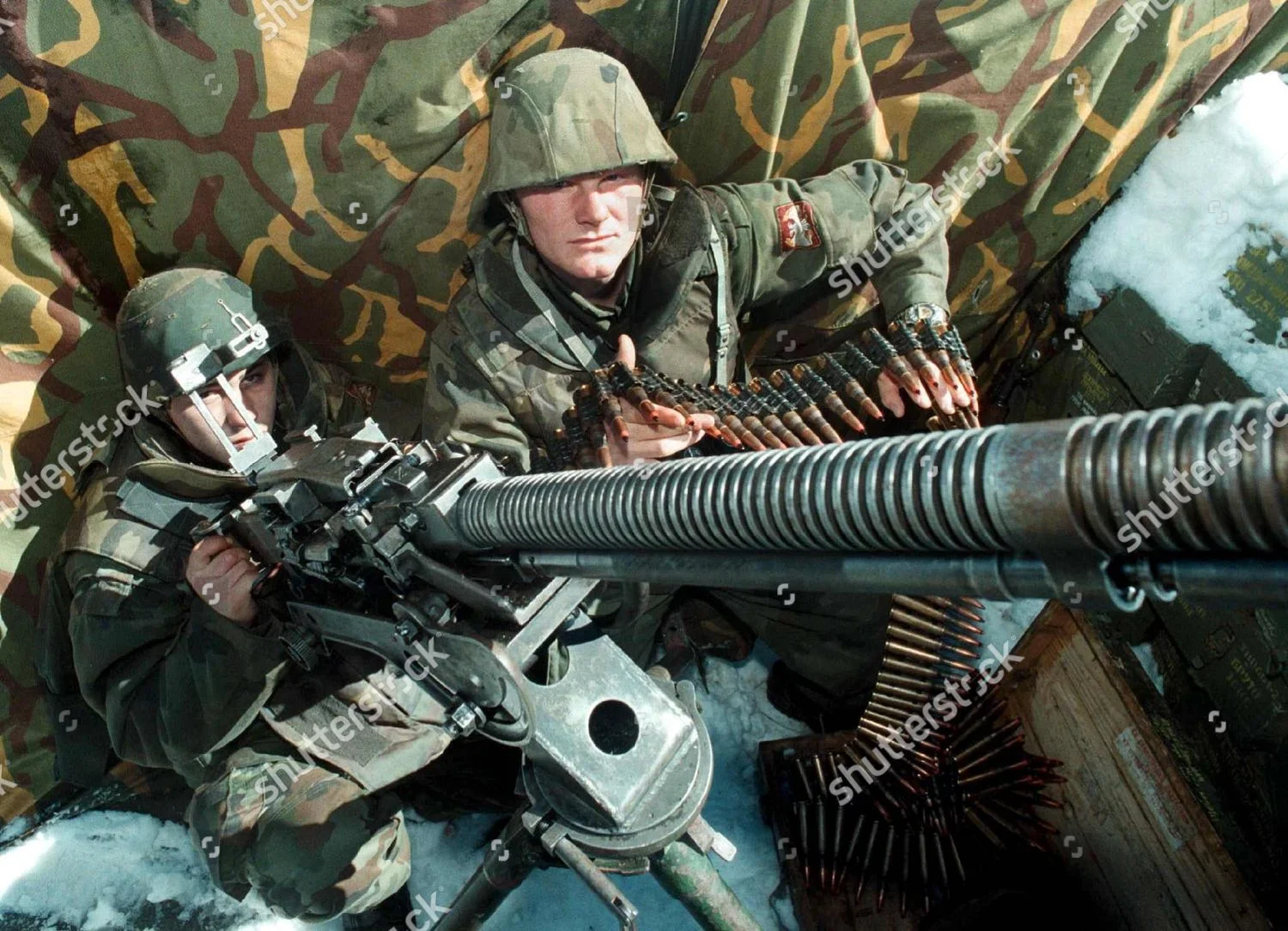 kosovo-yugoslav-army-mar-1999-shutterstock-editorial-8352816a.jpg