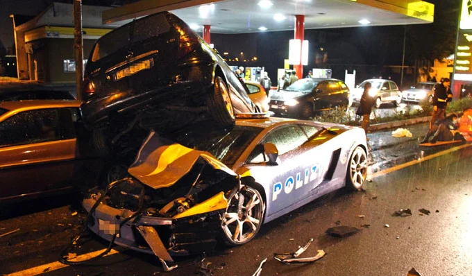 lamborghini-gallardo-polizia-01.webp