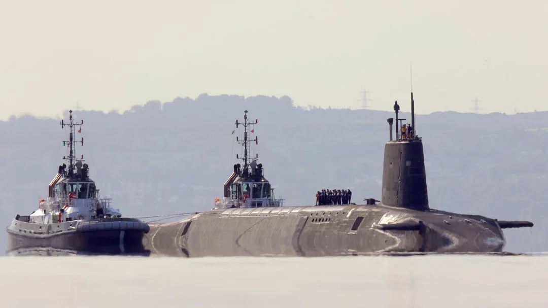 lass-ssbn-inbound-to-faslane-this-v0-pz5p4tw2rtfd1.webp