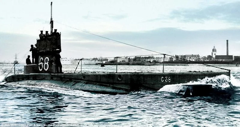 m8BritSub.webp