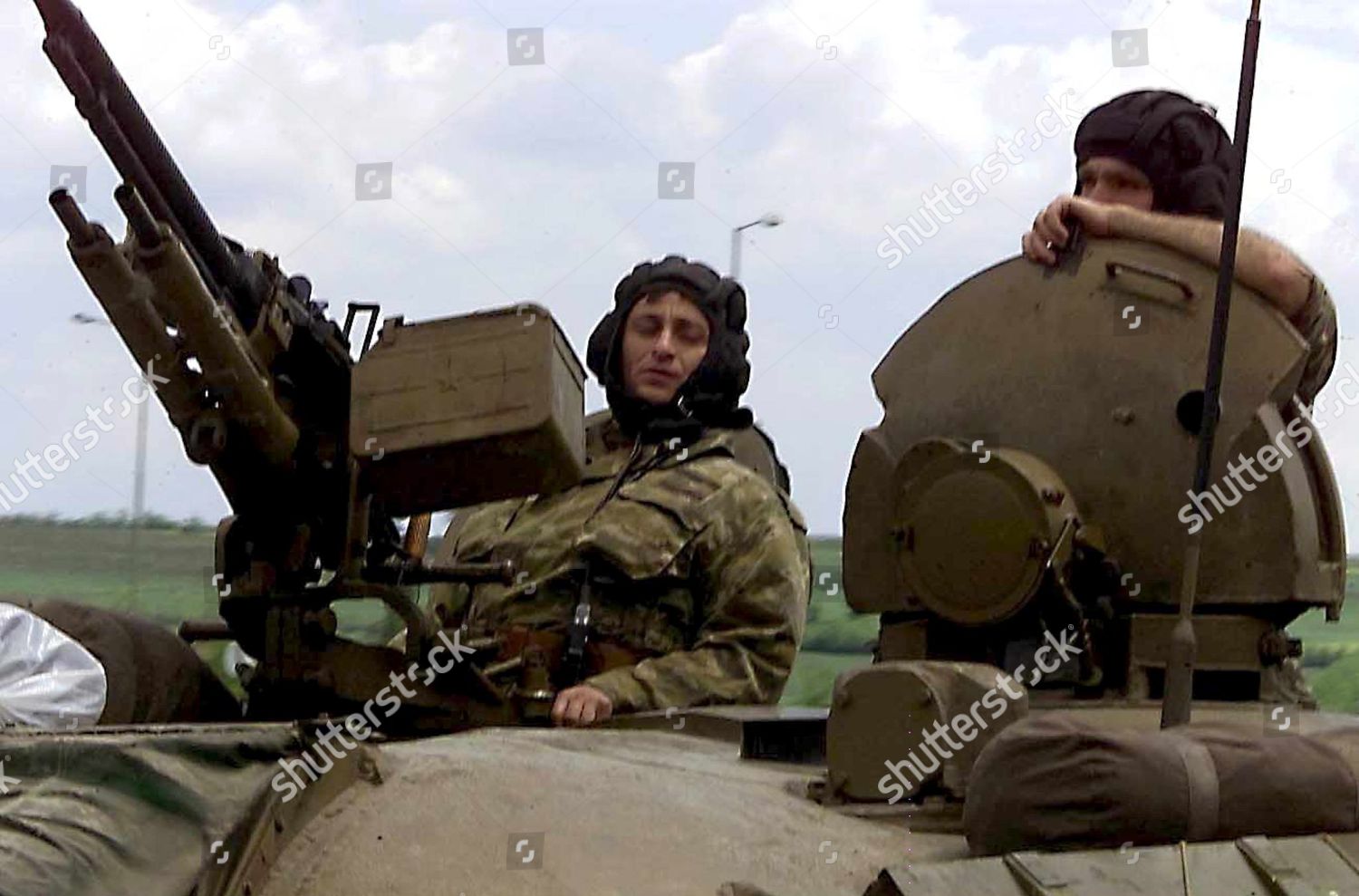 macedonia-tanks-may-2001-shutterstock-editorial-8482407a.jpg