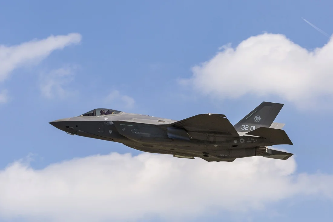 MP15-1031-AL-1-First-Flight-TRM005.webp