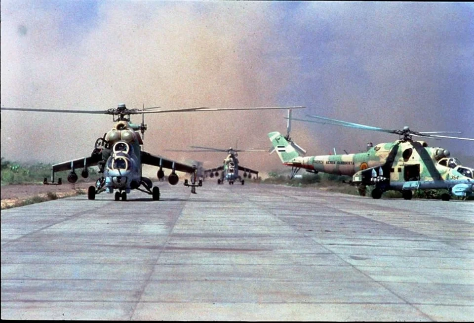 Nicaragua Mi-24 on ground (1980s).webp